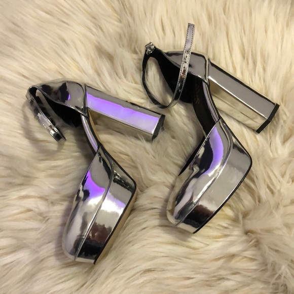Shellys Metallic Platforms - Picture 3 of 8